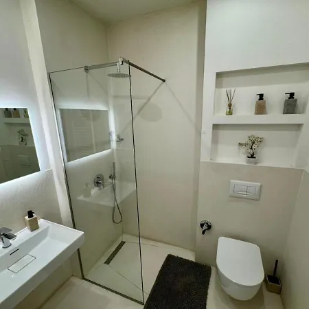 Apartamento Mirea Essence - Cozy With View Of